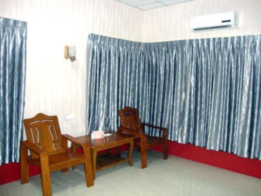 Aung Tha Pyay Hotel 2 Yangon Esterno foto